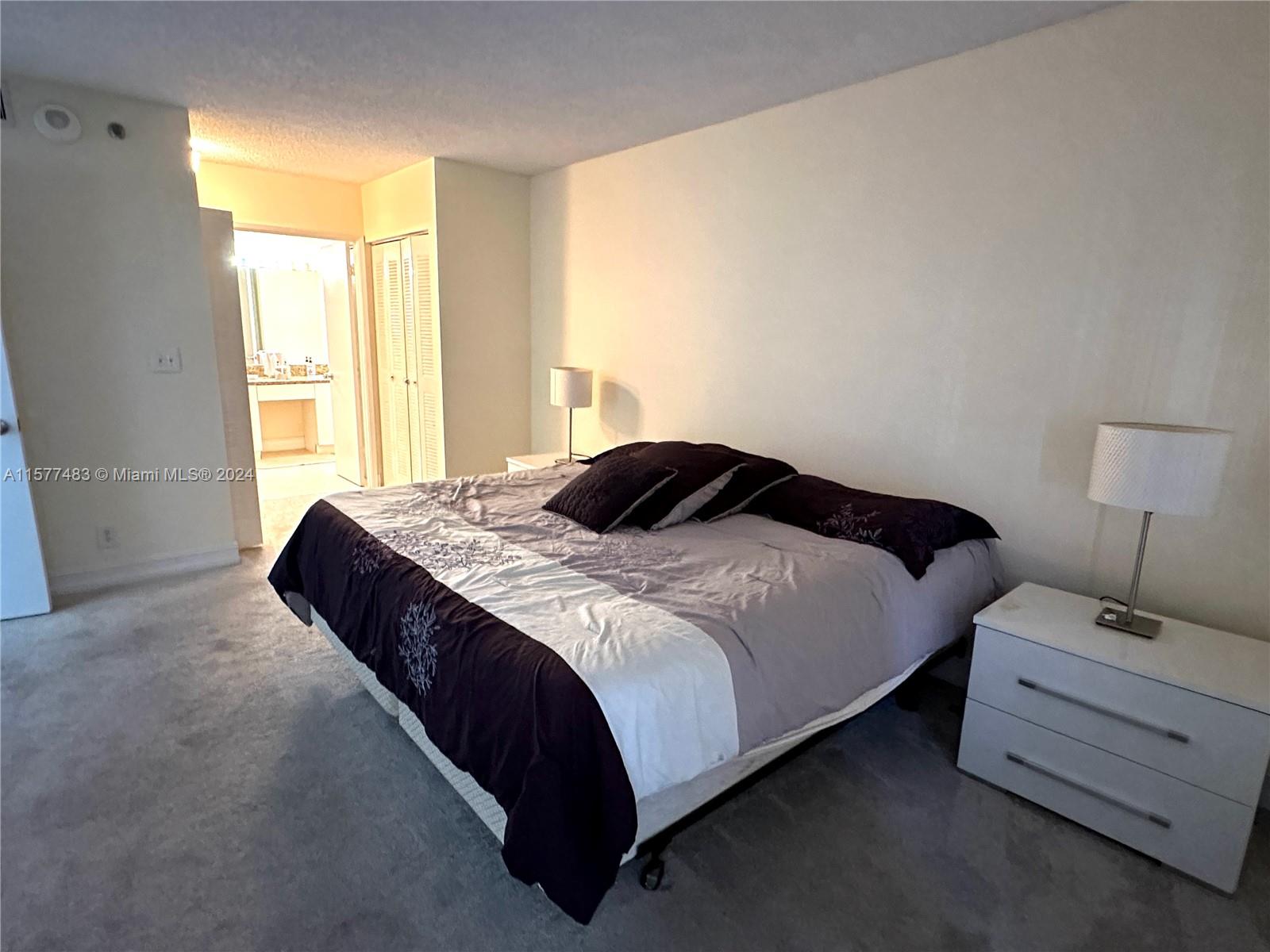 PARC CENTRAL AVENTURA EAS - Residential Lease