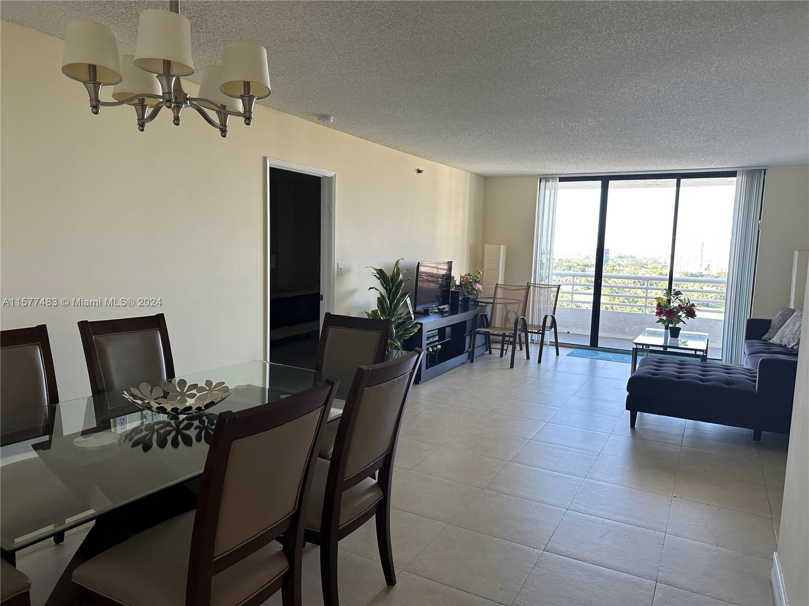 PARC CENTRAL AVENTURA EAS - Residential Lease