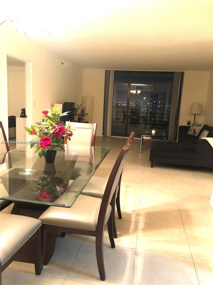 PARC CENTRAL AVENTURA EAS - Residential Lease