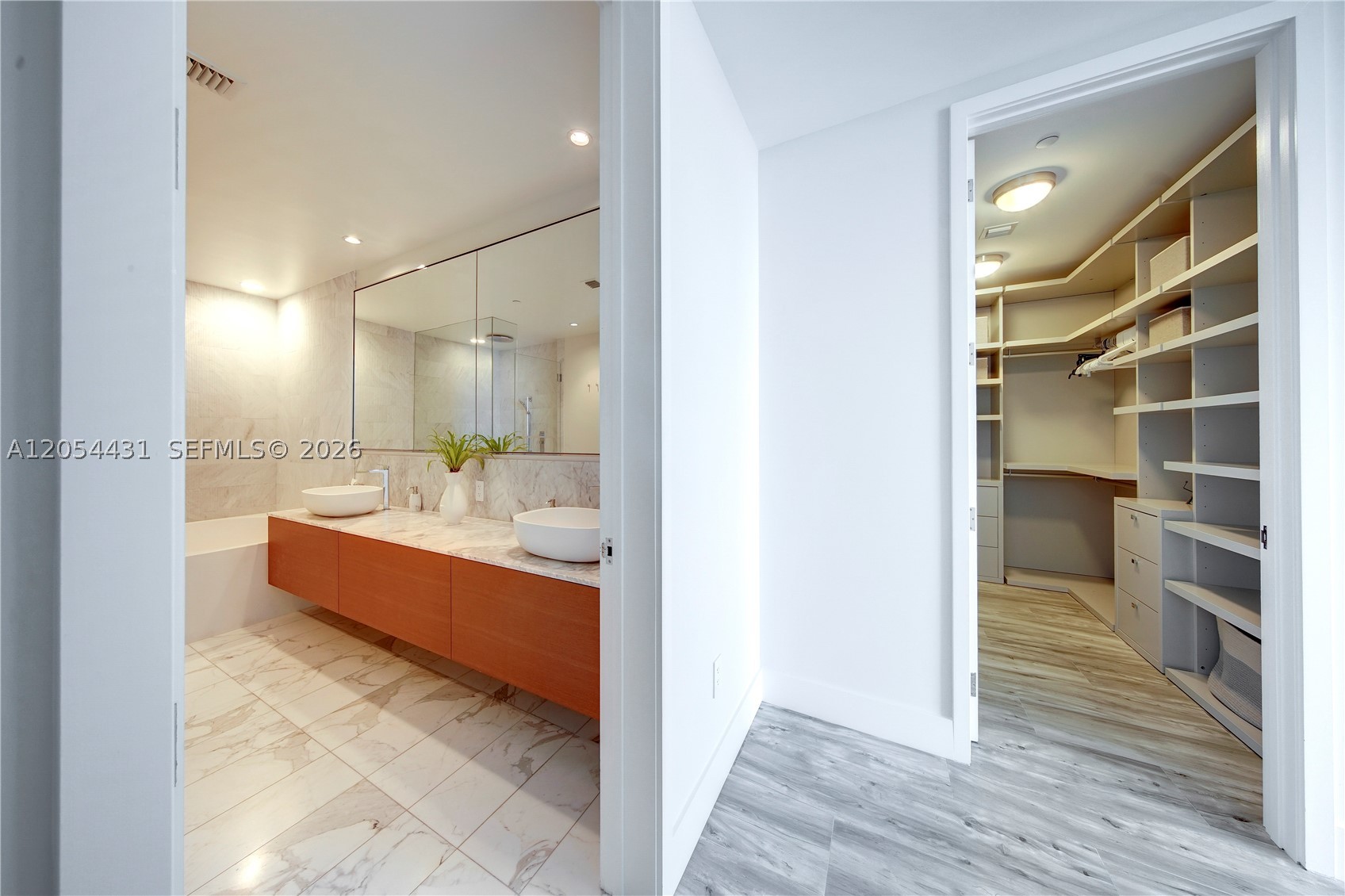 OCEANA BAL HARBOUR CONDO - Residential Lease