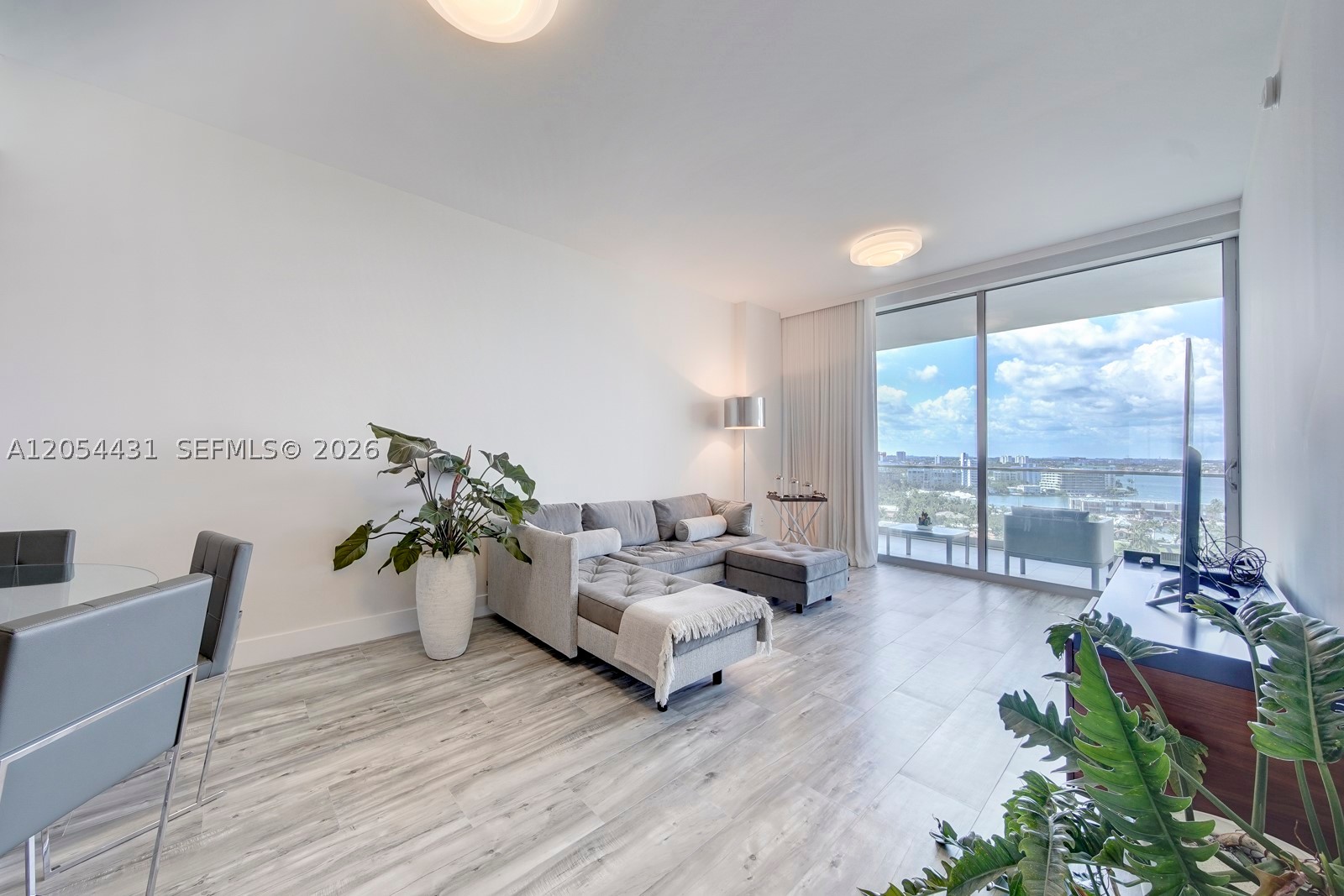 OCEANA BAL HARBOUR CONDO - Residential Lease