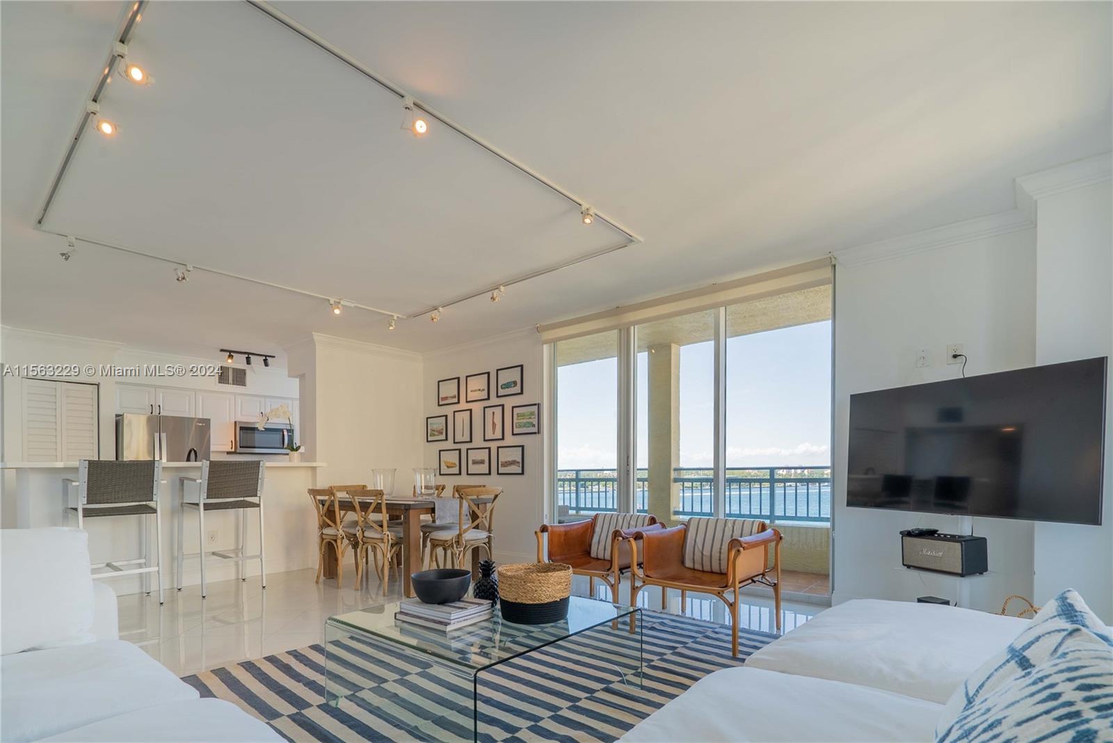 YACHT CLUB AT PORTOFINO C - Residential