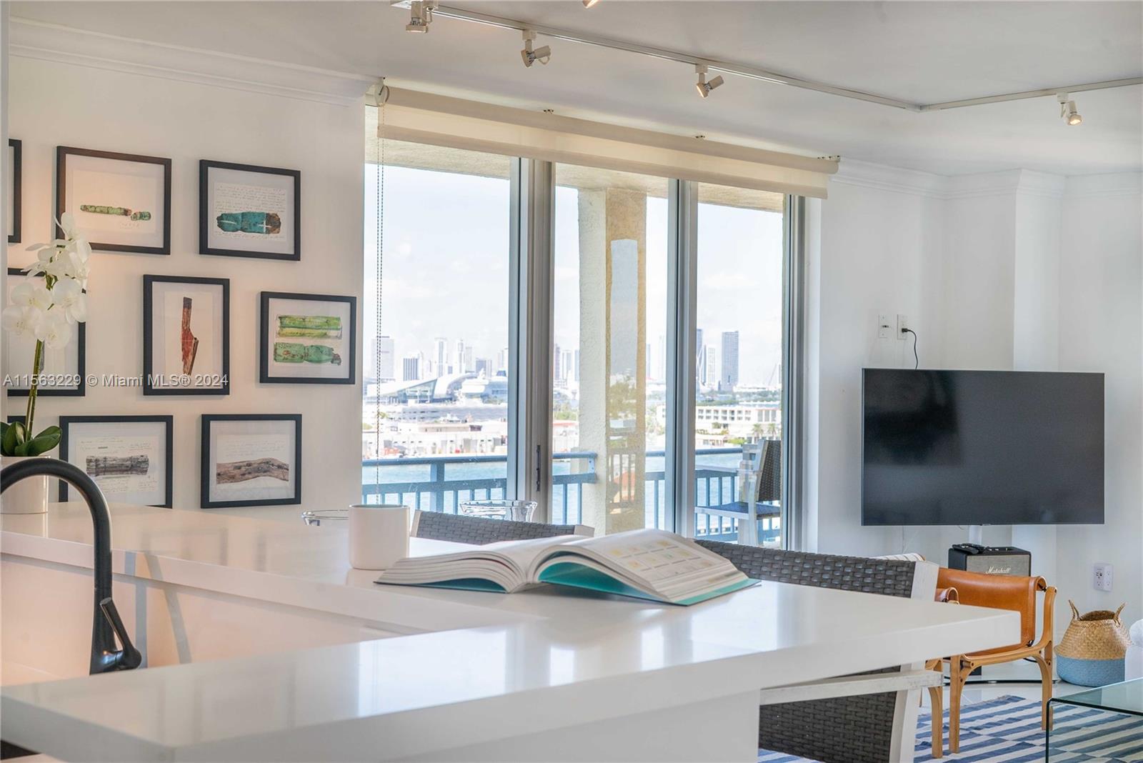 YACHT CLUB AT PORTOFINO C - Residential