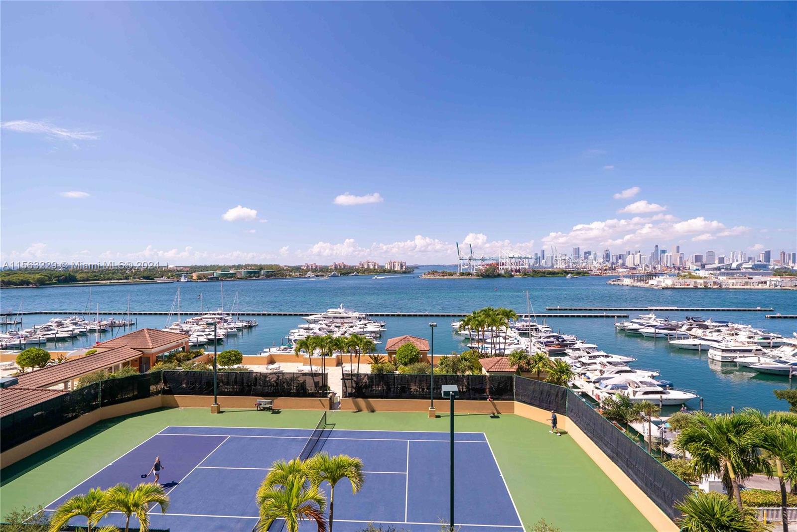 YACHT CLUB AT PORTOFINO C - Residential
