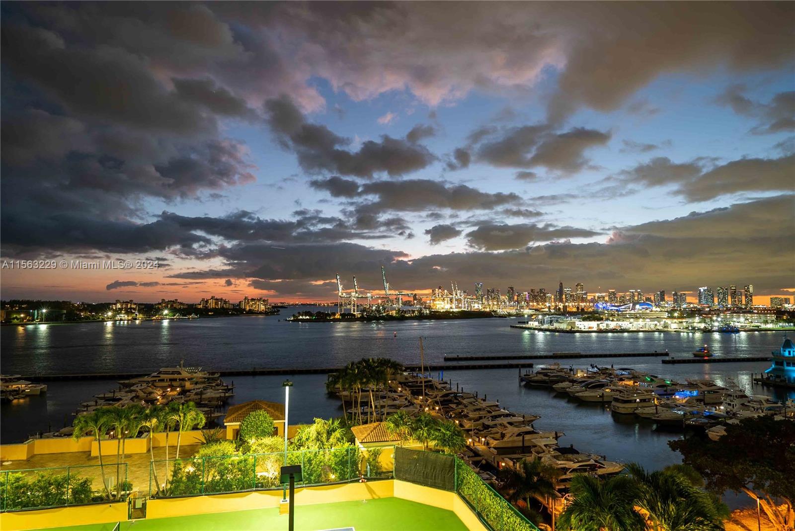 YACHT CLUB AT PORTOFINO C - Residential