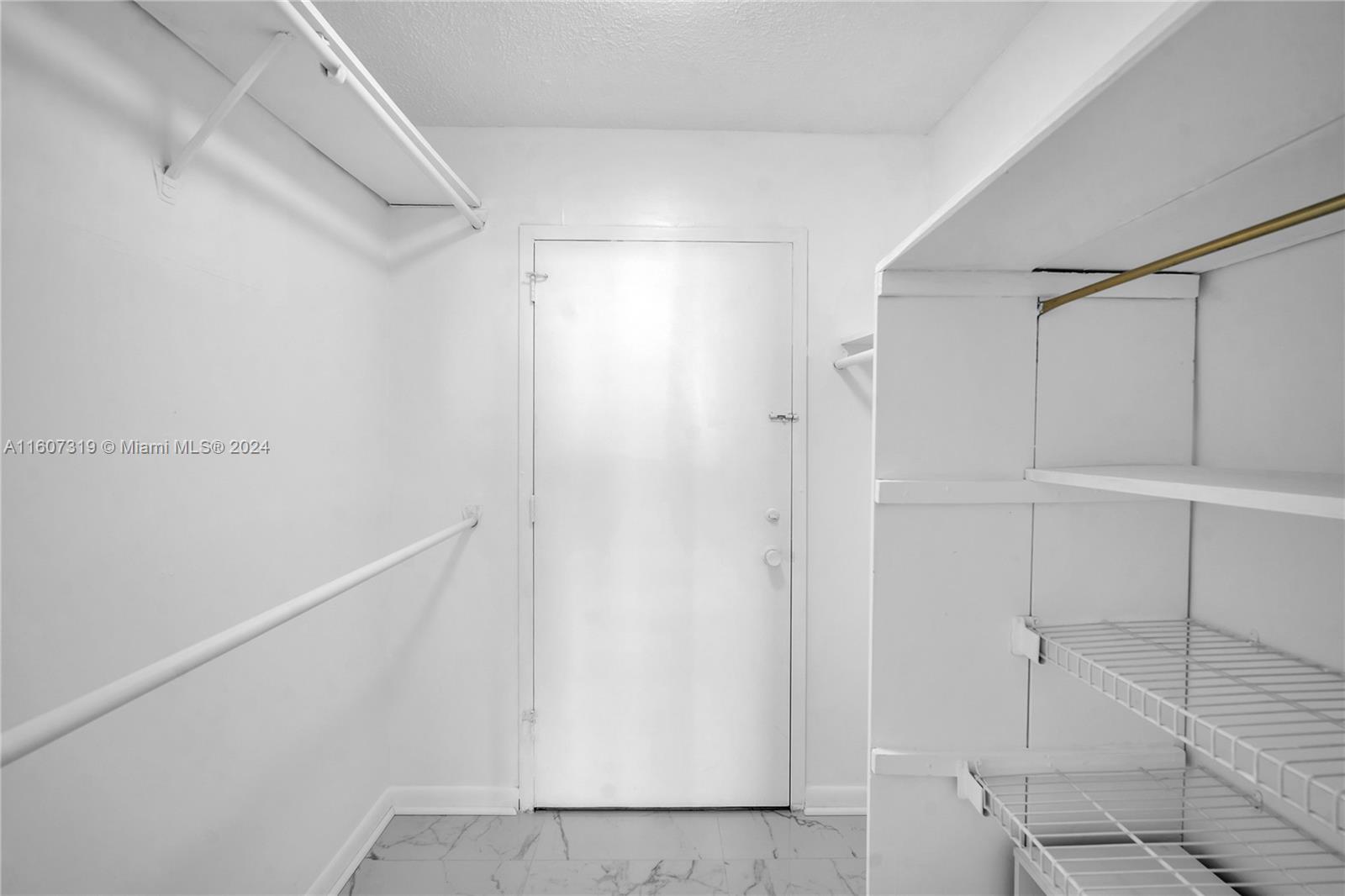 COMMODORE PLAZA CONDO - Residential