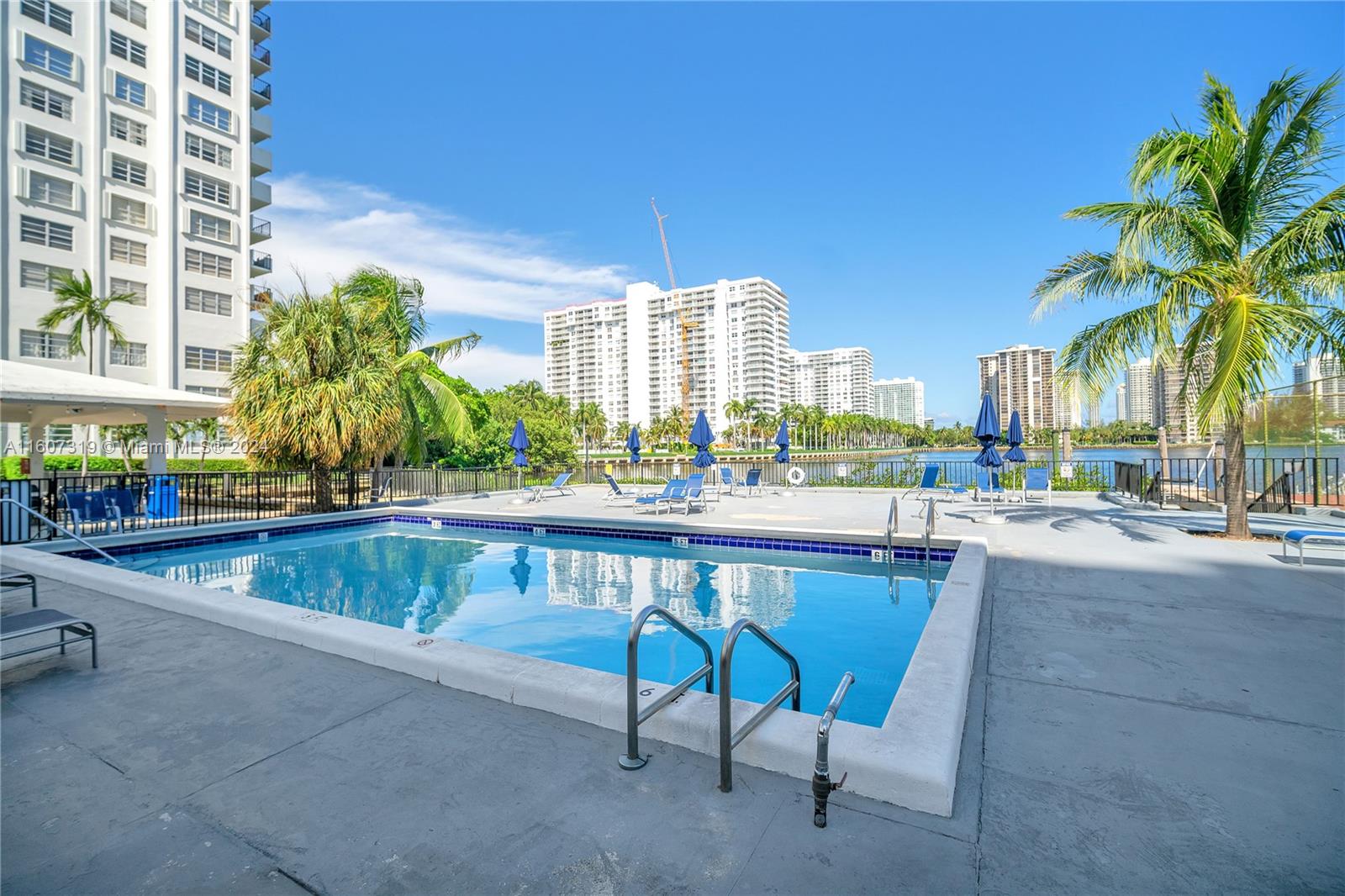 COMMODORE PLAZA CONDO - Residential