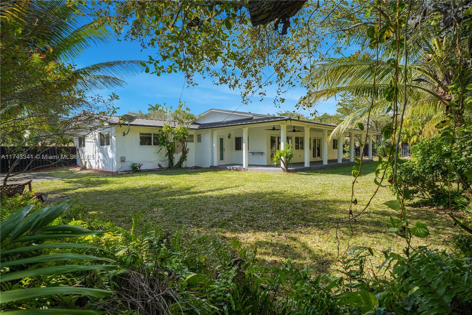 TANGLEWOOD GDNS - Residential Lease