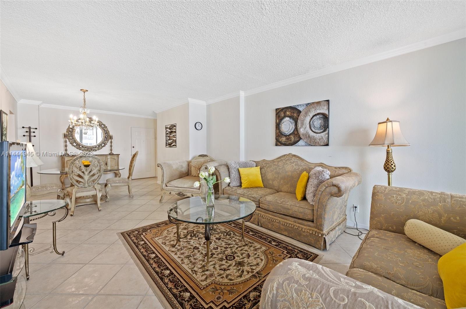 WAVE CONDO - Residential Lease