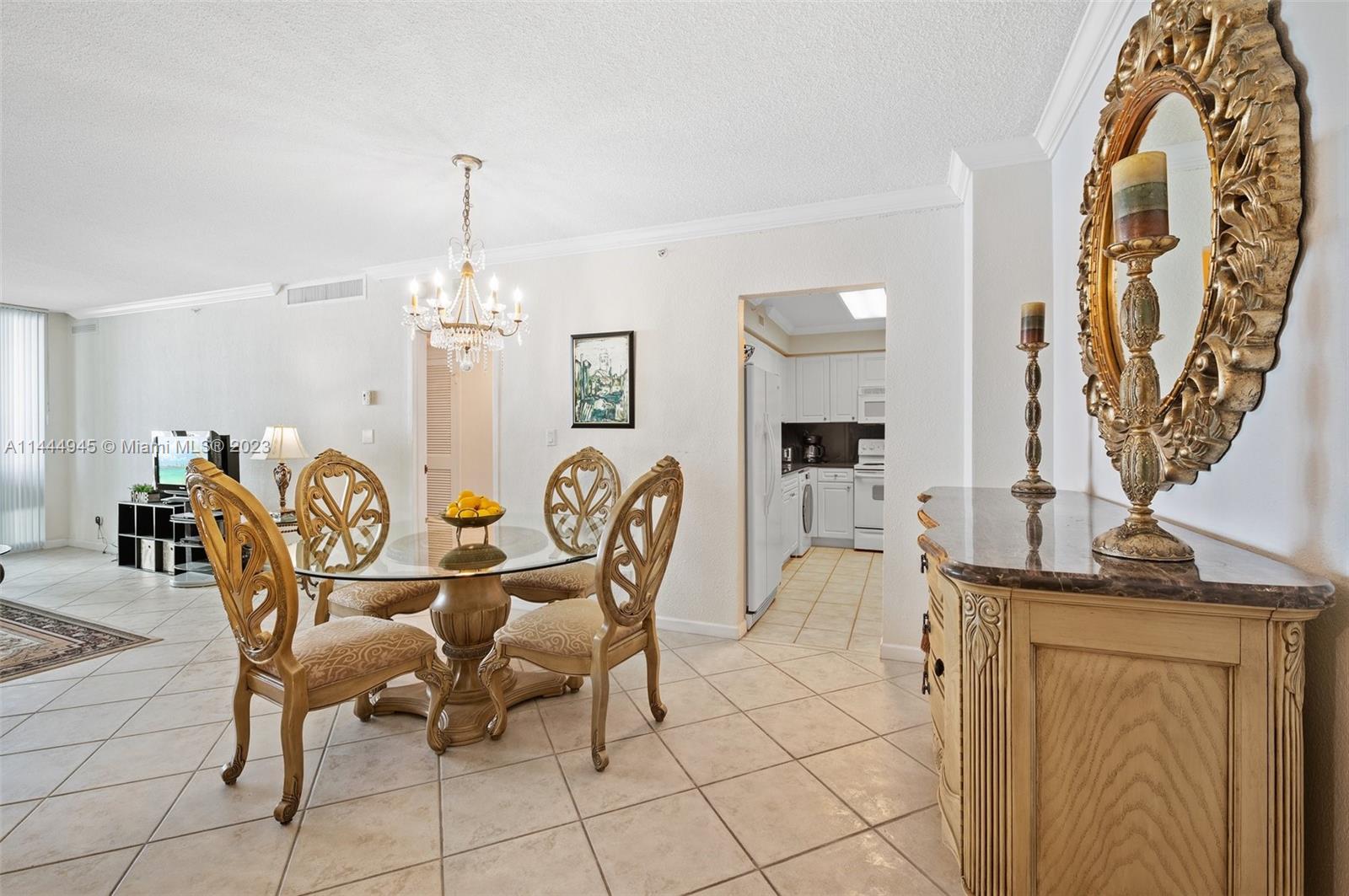WAVE CONDO - Residential Lease