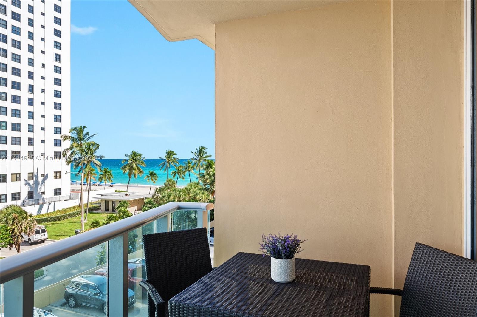 WAVE CONDO - Residential Lease