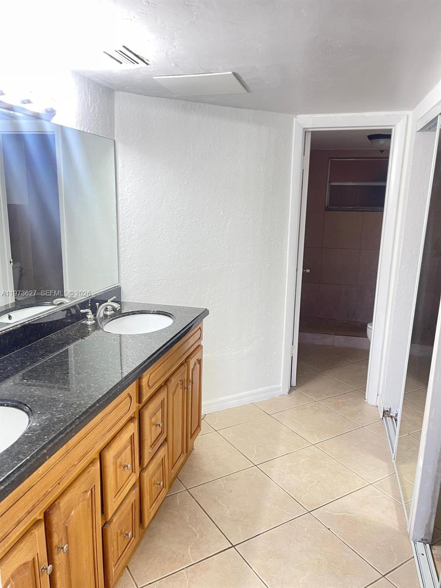 VILLAGE AT DADELAND CONDO - Residential