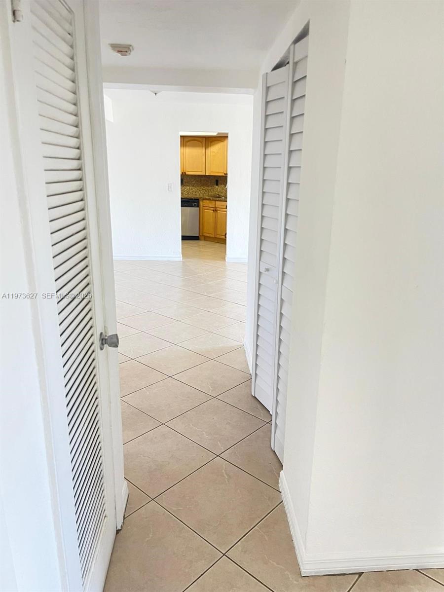 VILLAGE AT DADELAND CONDO - Residential