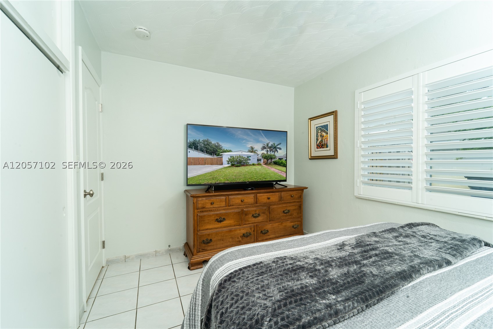 LOOK HOMESITES - Residential