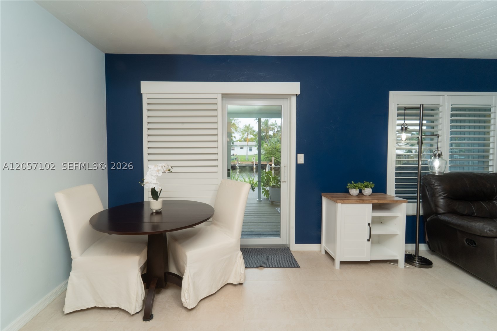LOOK HOMESITES - Residential