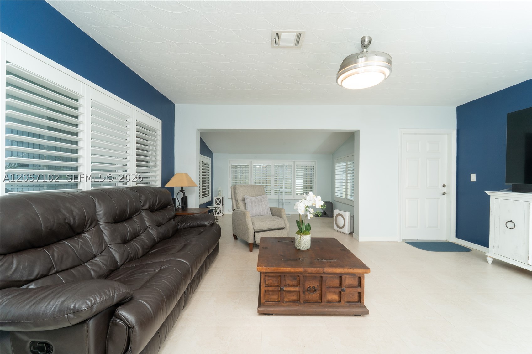 LOOK HOMESITES - Residential