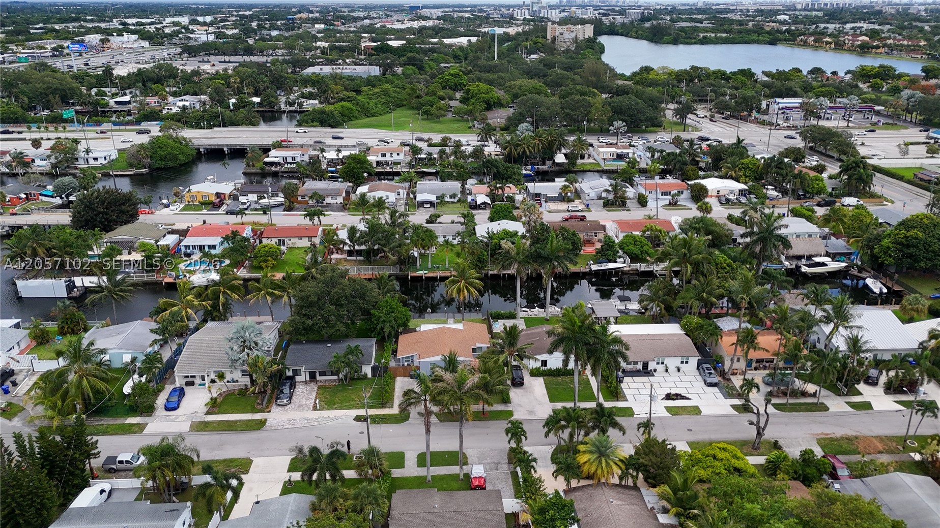 LOOK HOMESITES - Residential