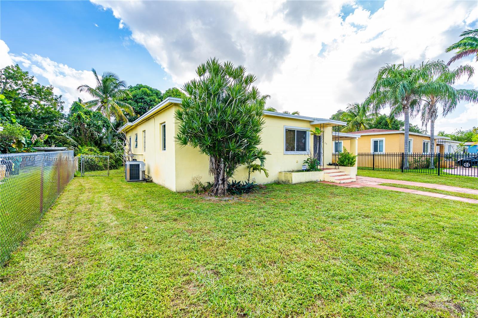 JEFFREY HEIGHTS - Residential