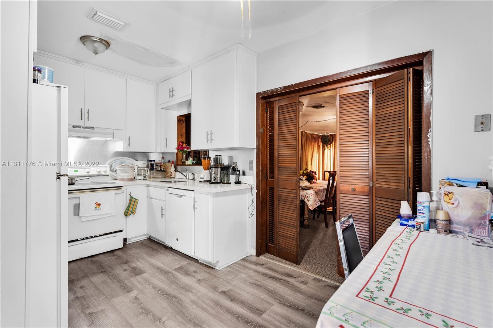 JEFFREY HEIGHTS - Residential
