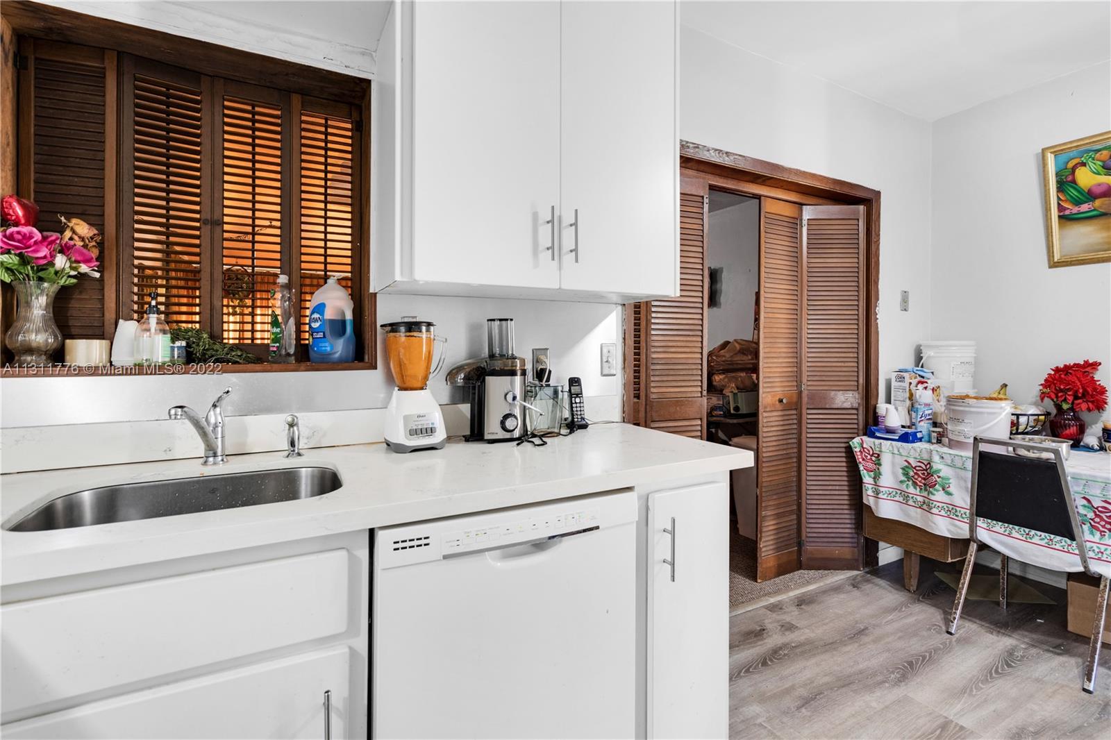 JEFFREY HEIGHTS - Residential