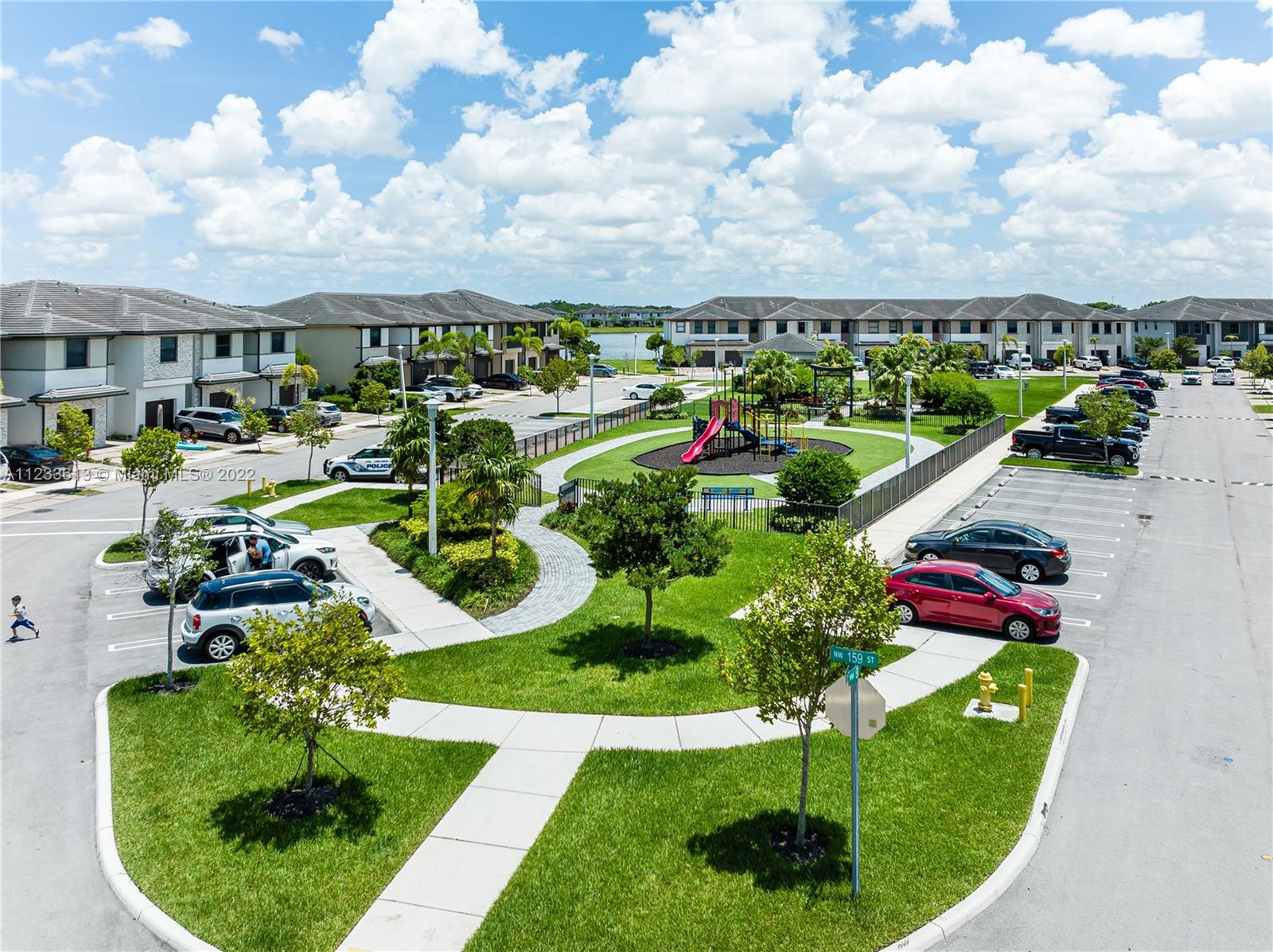 DUNNWOODY LAKE - Residential