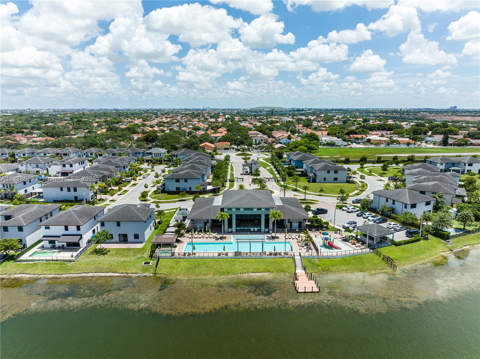 DUNNWOODY LAKE - Residential