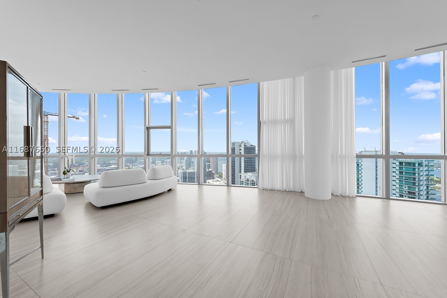 PARAMOUNT MIAMI WORLDCENT - Residential
