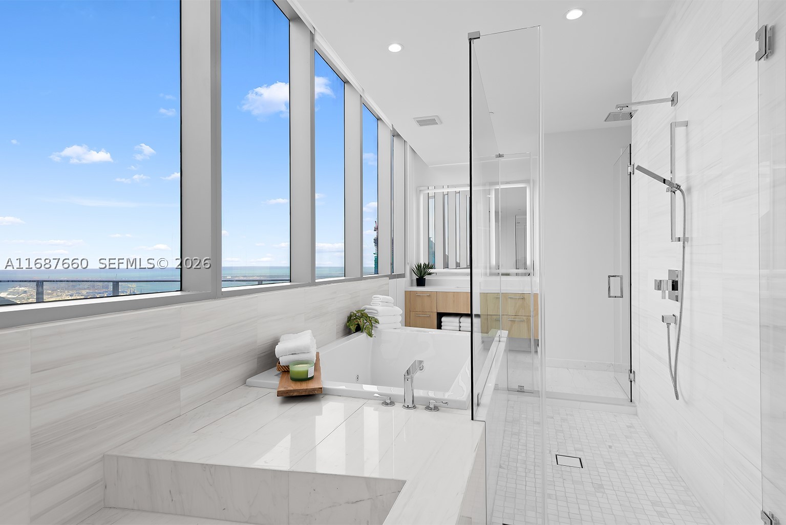 PARAMOUNT MIAMI WORLDCENT - Residential