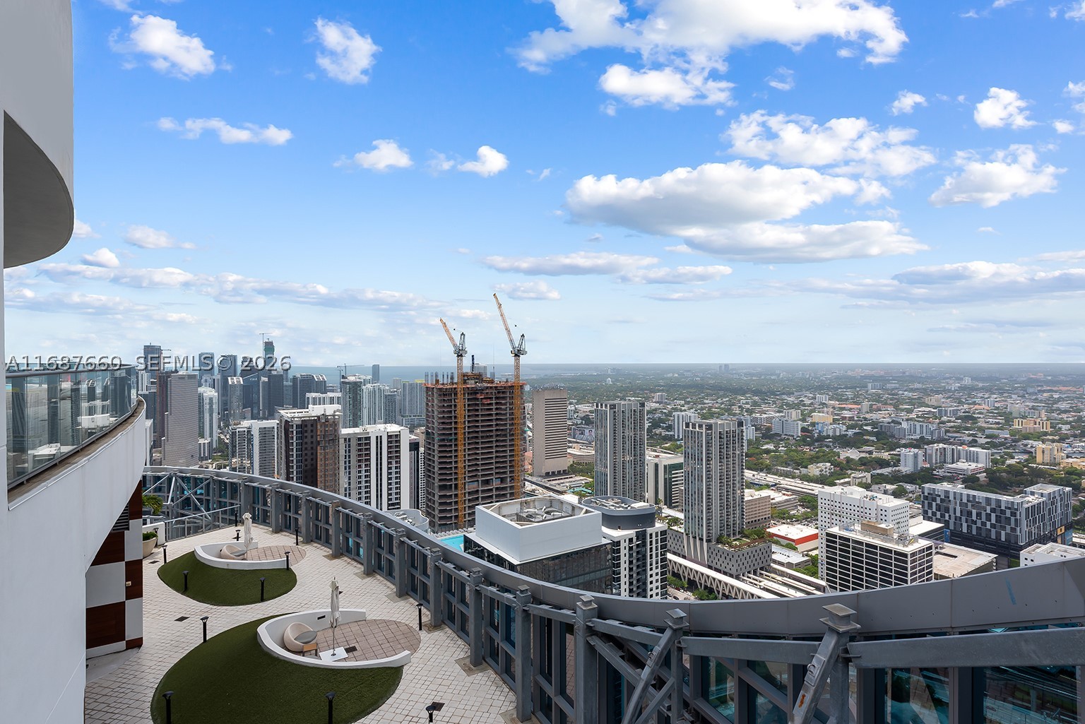 PARAMOUNT MIAMI WORLDCENT - Residential