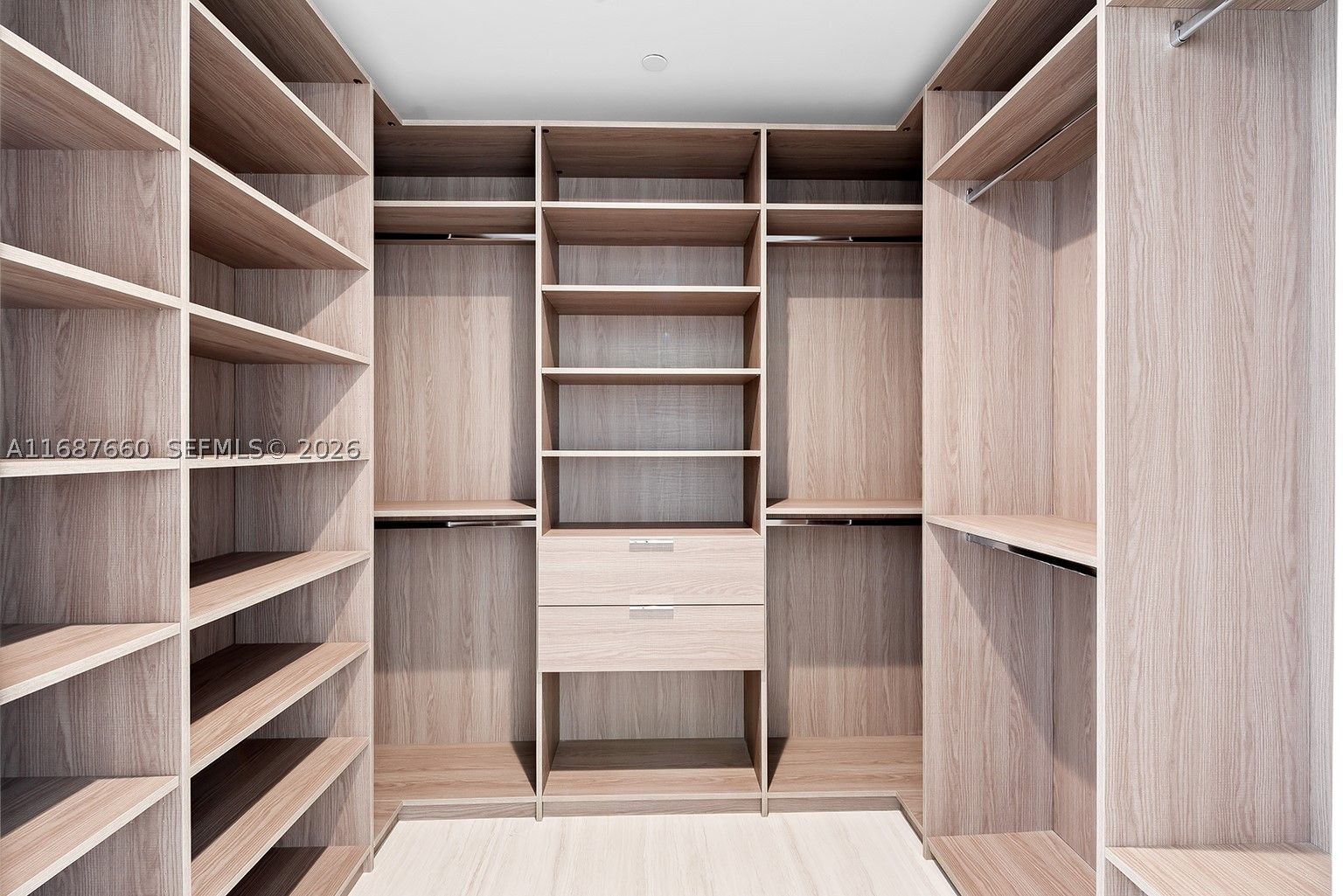 PARAMOUNT MIAMI WORLDCENT - Residential