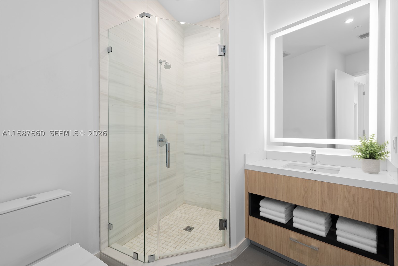 PARAMOUNT MIAMI WORLDCENT - Residential