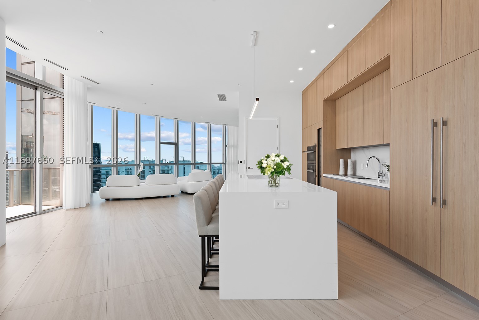 PARAMOUNT MIAMI WORLDCENT - Residential