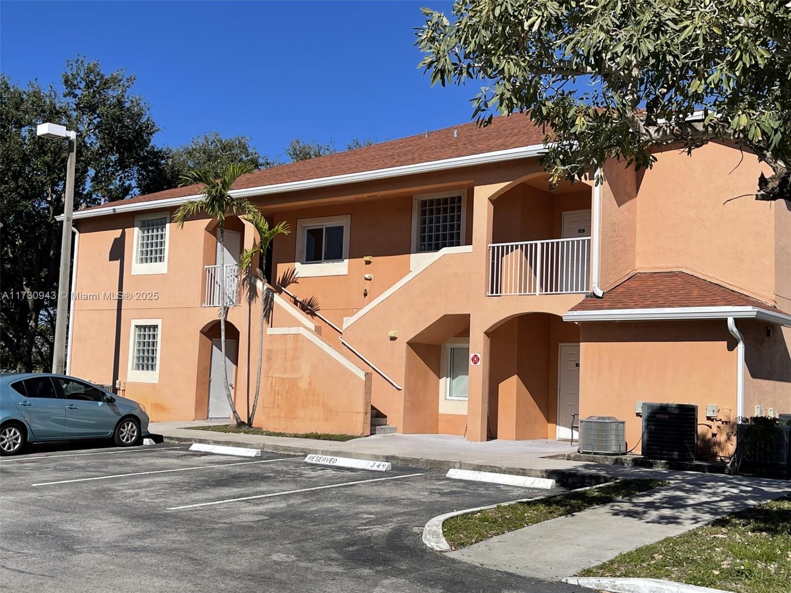 SPECIOUS 3 BED / 2 BATH SECOND FLOOR CORNER UNIT. UPDATED KITCHEN WITH STAINLESS STEEL APPLIANCES.  HIGH CEILINGS.  CERAMIC AND  WOOD FLOORS. WASHER AND DRYER IN UNIT. LARGE MASTER BEDROOM WITH WALK IN CLOSET.  LARGE BALCONY WITH A BEAUTIFUL PRIVATE CANAL AND GARDEN VIEW. STORAGE ROOM.  GATED COMMUNITY WITH A LARGE POOL AND SPA. TENNIS COURT, VOLLYBALL, EXCERCISE ROOM AND A CLUBHOUSE TO RELAX.  CLOSE TO FAU, BC, NOVA UNIVERSITIES, SHOPPING, RESTAURANTS AND HIGHWAYS.