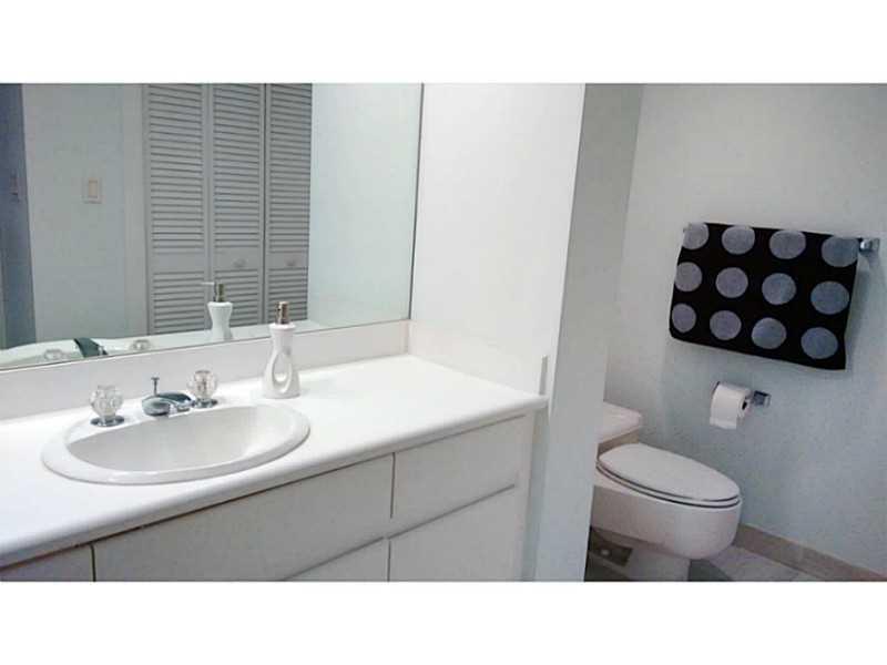 OCEANIA I CONDO - Residential Lease