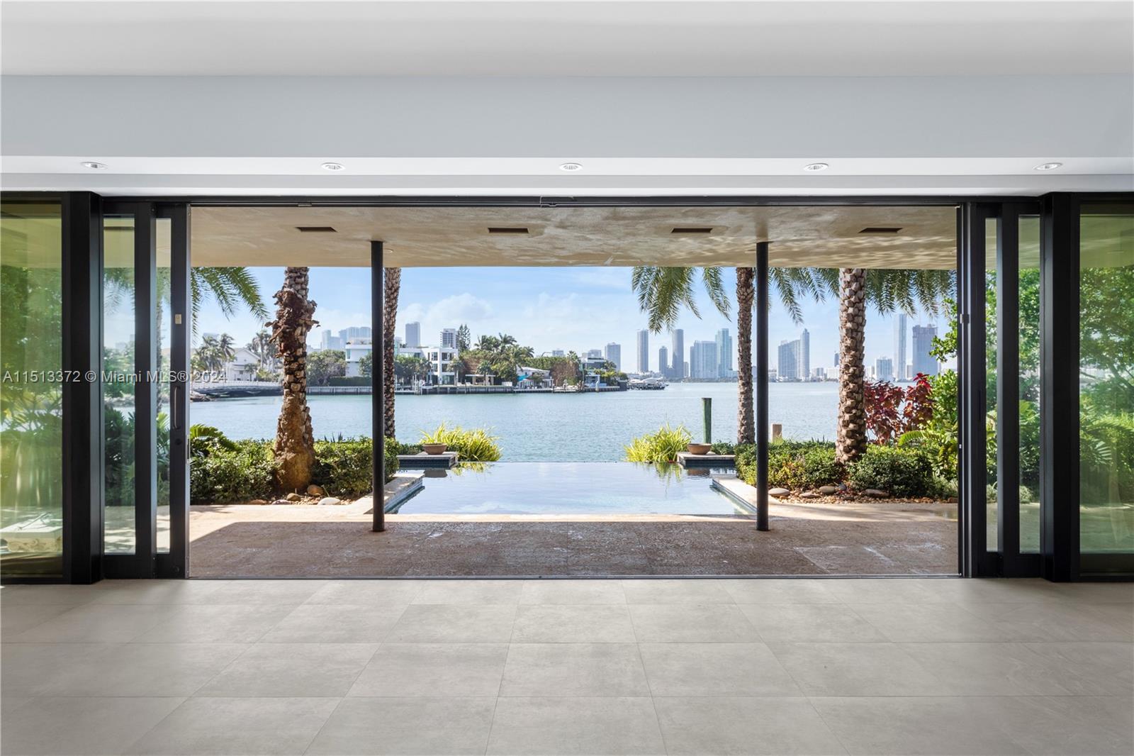 SAN MARINO ISLAND - Residential