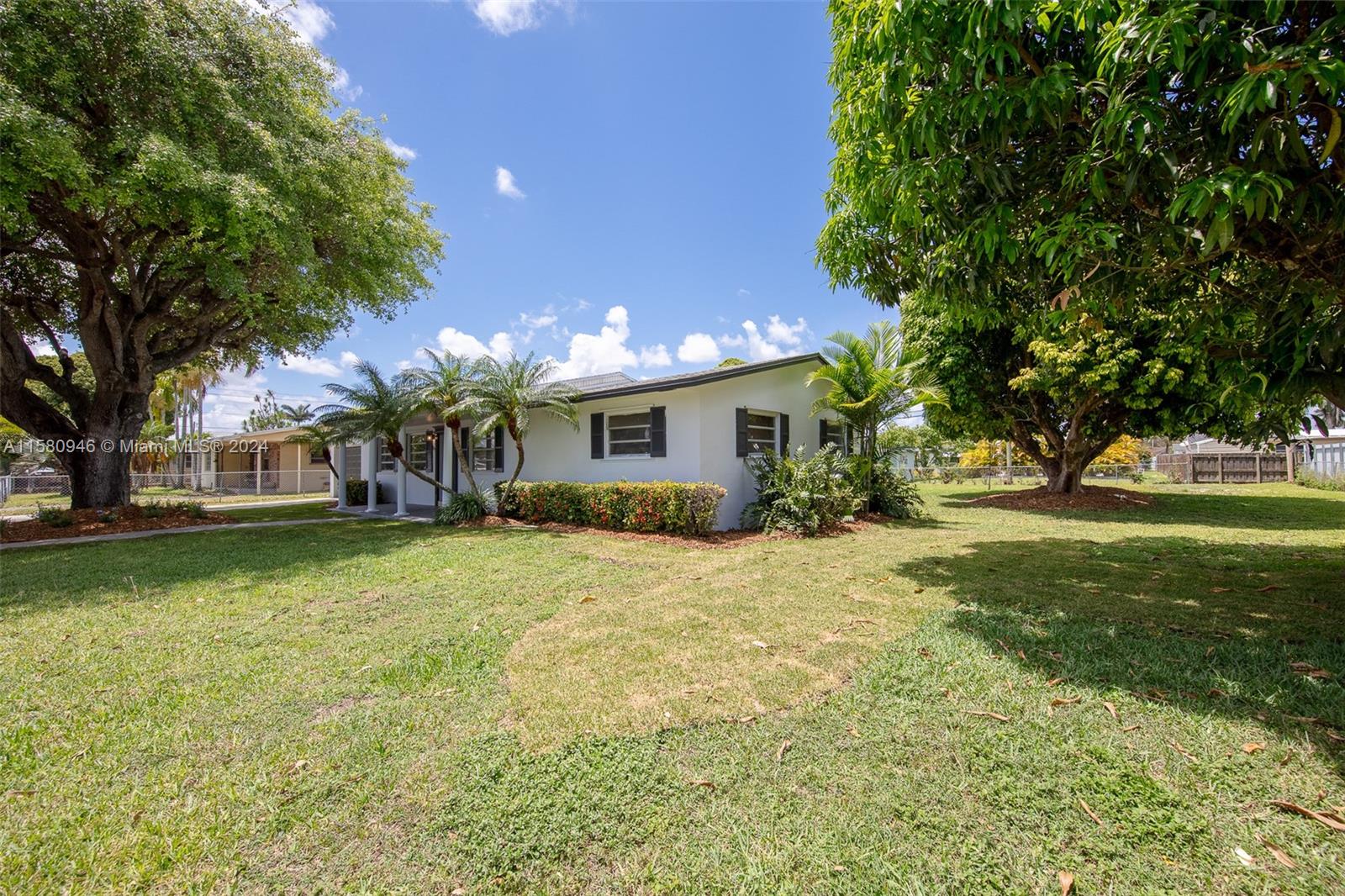 PONCE DE LEON - Residential