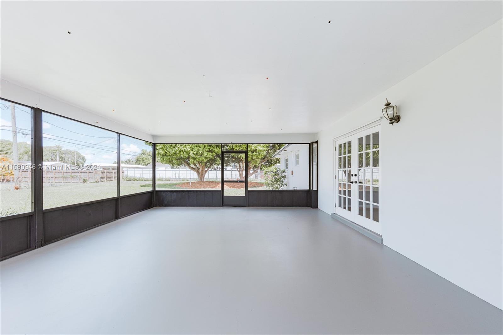 PONCE DE LEON - Residential