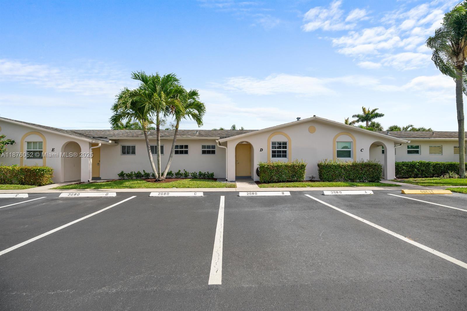 Cresthaven Villas Condo 30 - Residential