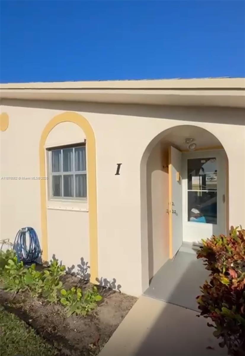 Cresthaven Villas Condo 30 - Residential