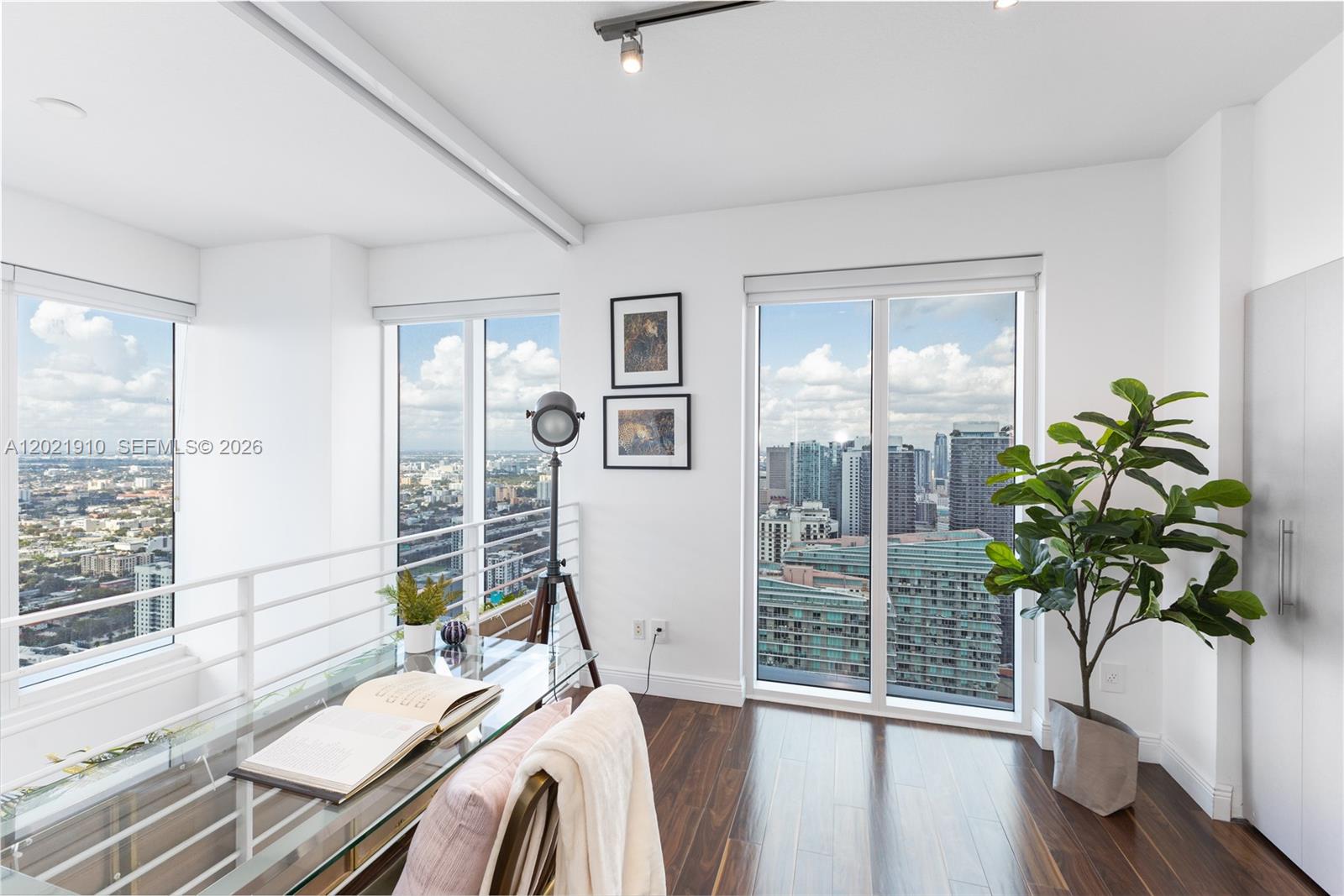 INFINITY AT BRICKELL COND - Residential Lease
