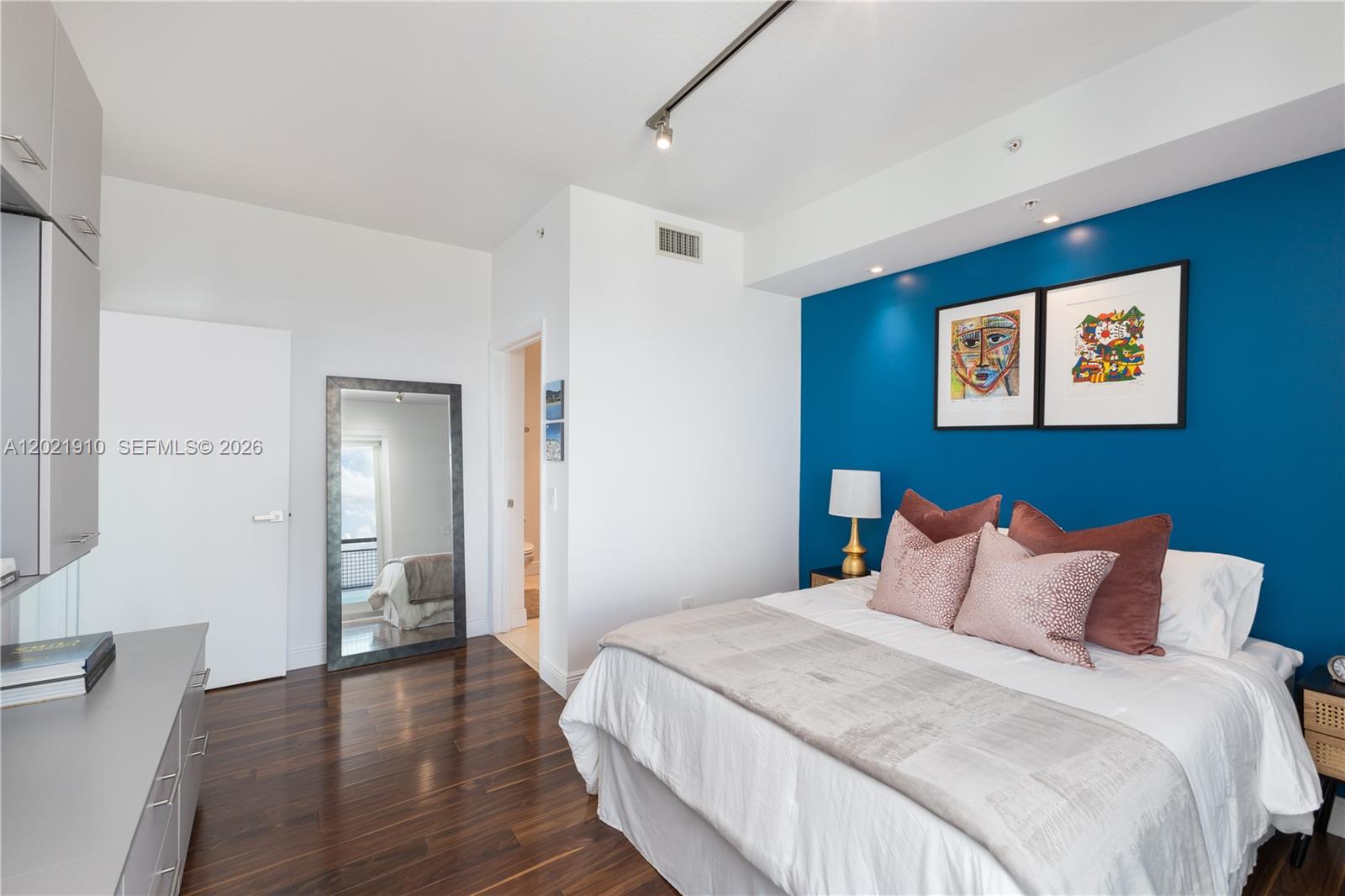 INFINITY AT BRICKELL COND - Residential Lease