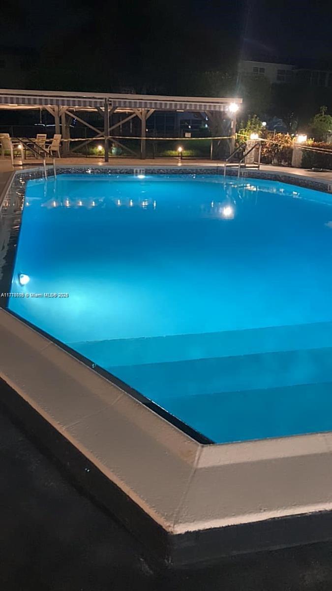 THISTLE GARDENS CONDO - Residential