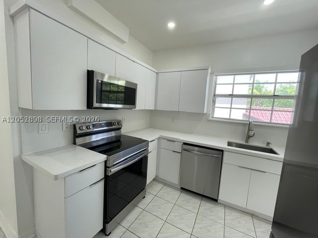 CORAL GROVES - Residential Lease