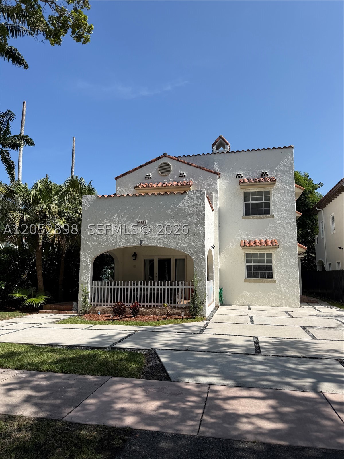 Renovated 2-bedroom, 1-bathroom unit on the second floor of a classic Spanish-style duplex, set on a beautiful tree-lined street just steps from Miracle Mile and Downtown Coral Gables, and minutes from the University of Miami.
This light-filled home opens into a spacious living and dining area warmed by an original fireplace and framed by a large private balcony. The formal dining room offers plenty of room to entertain, while the fully renovated kitchen features stainless steel appliances. Both bedrooms are generously sized with abundant natural light and closet space, and the bathroom retains classic tile flooring with a full tub.
Additional features include an in-unit washer/dryer, central A/C, and included parking. Out back, a spacious grassy yard to enjoy.
Live in one of Coral Gables' most walkable pockets — with historic Spanish architecture and the shops and restaurants of Miracle Mile all within easy reach.