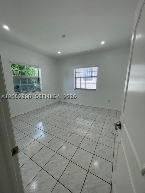 CORAL GROVES - Residential Lease