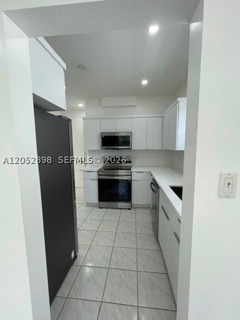 CORAL GROVES - Residential Lease