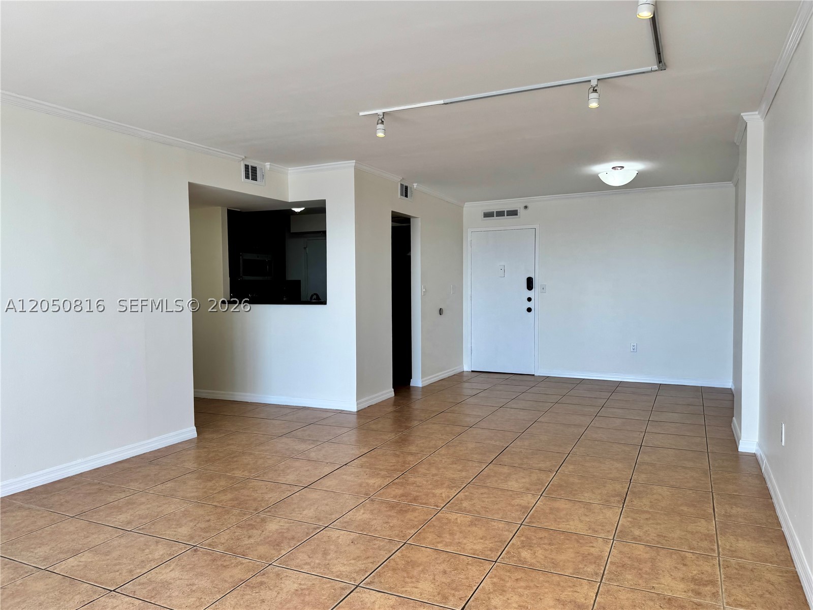 COMMODORE PLAZA CONDO - Residential Lease
