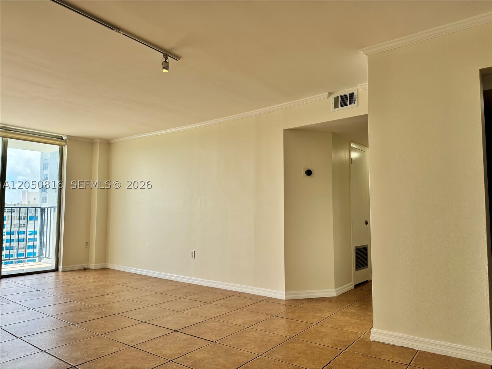 COMMODORE PLAZA CONDO - Residential Lease