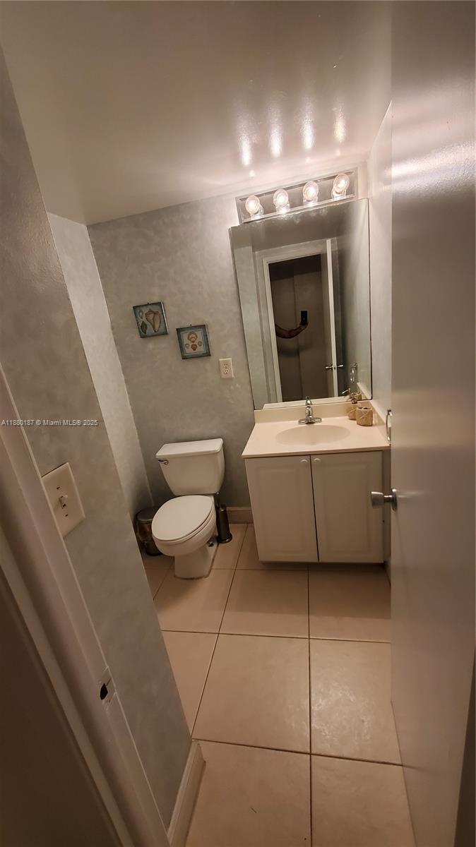 OCEANVIEW BUILDING A COND - Residential