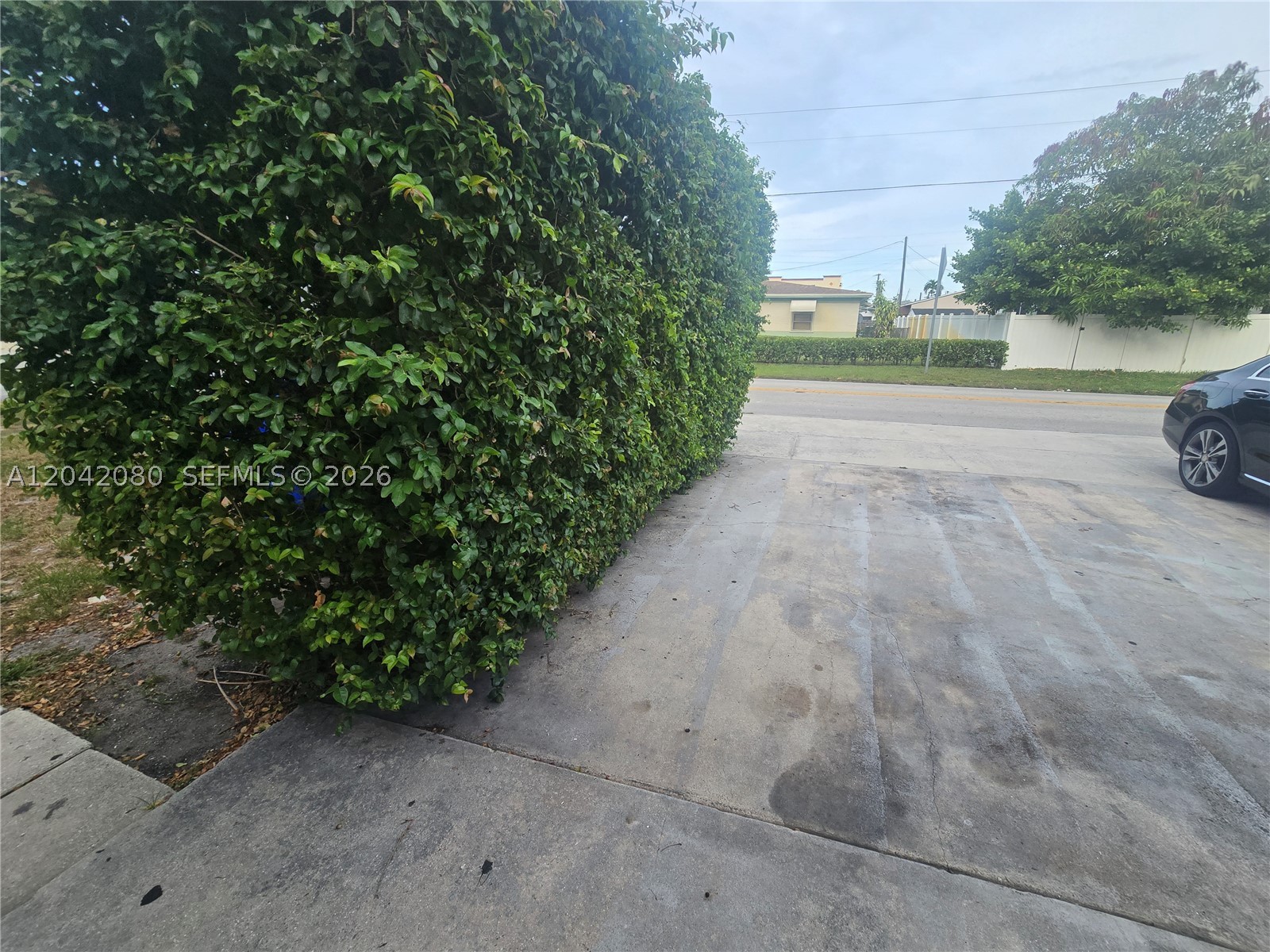 HOLLYWOOD PARK - Residential Lease